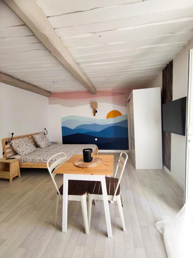 Grand Studio & Terrasse Privee Hyères Exteriör bild